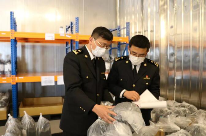 <a href='http://www.ibnepws.cn' title='危險品運輸' >危險品運輸</a>